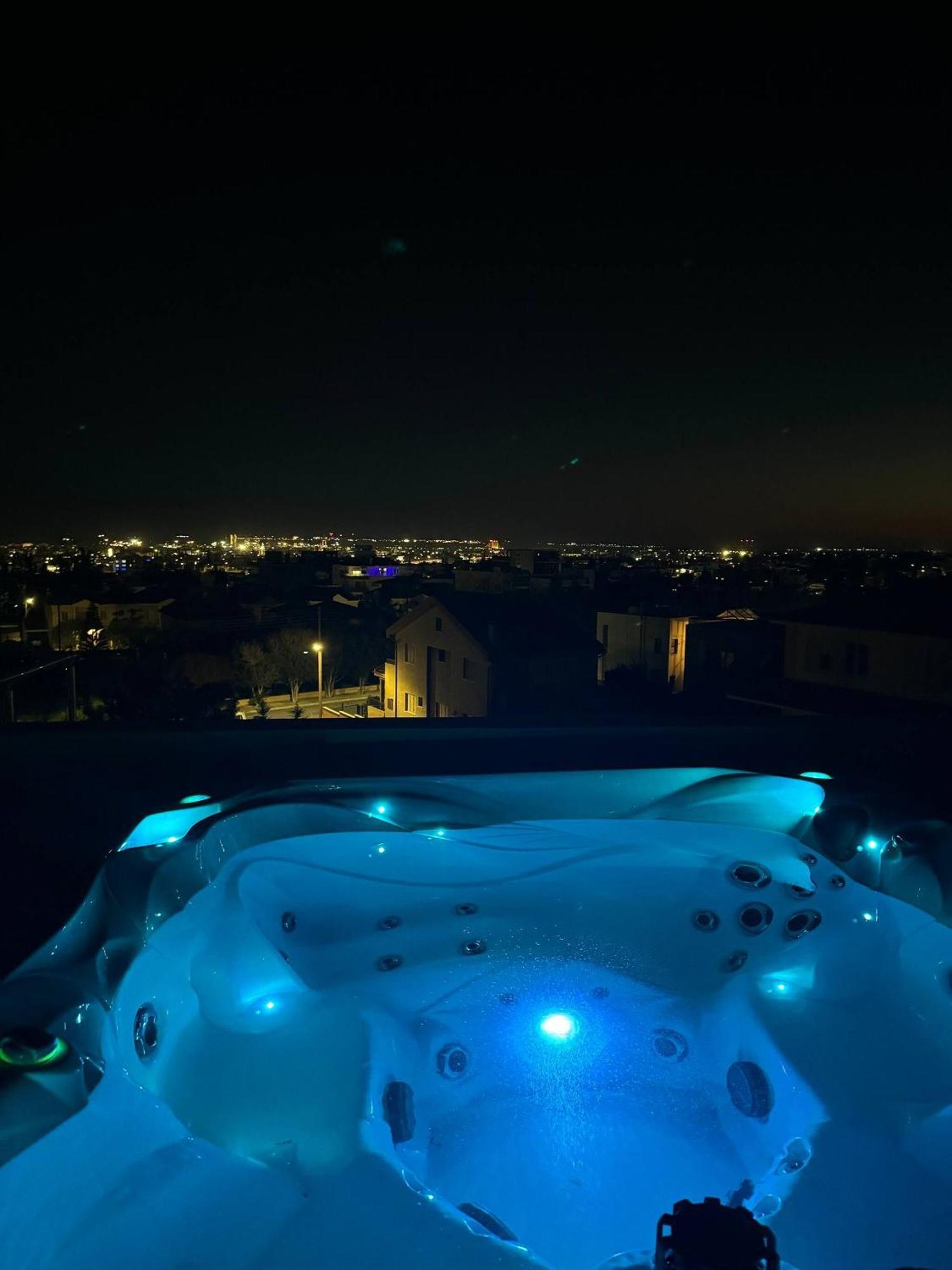 Apartmán Penthouse Great View Hydromassage Penthouse Hottub Lemesos Exteriér fotografie