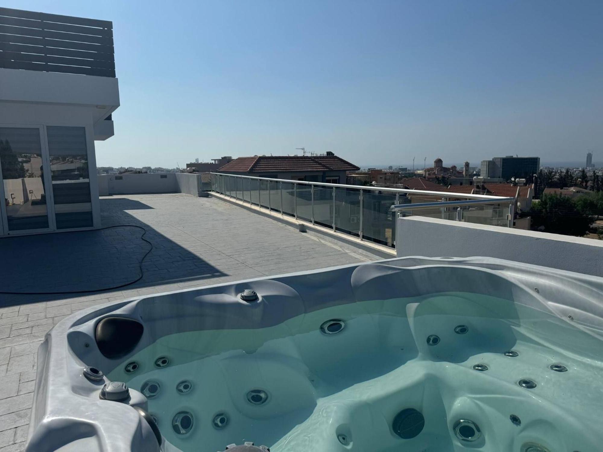 Apartmán Penthouse Great View Hydromassage Penthouse Hottub Lemesos Exteriér fotografie